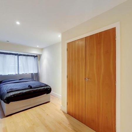 Apartment In The Heart Of Londra Esterno foto